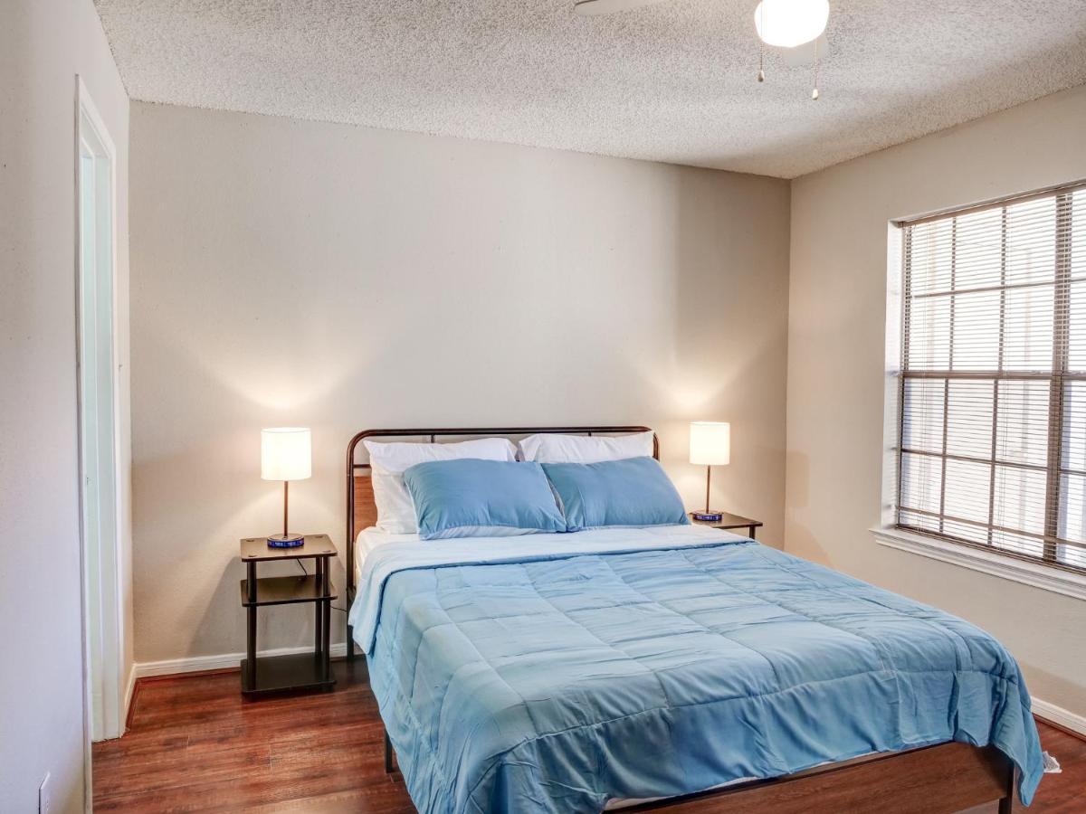 Lovely 2 Bedroom, 1 Bath Condo With Pools And Gym. Houston Buitenkant foto